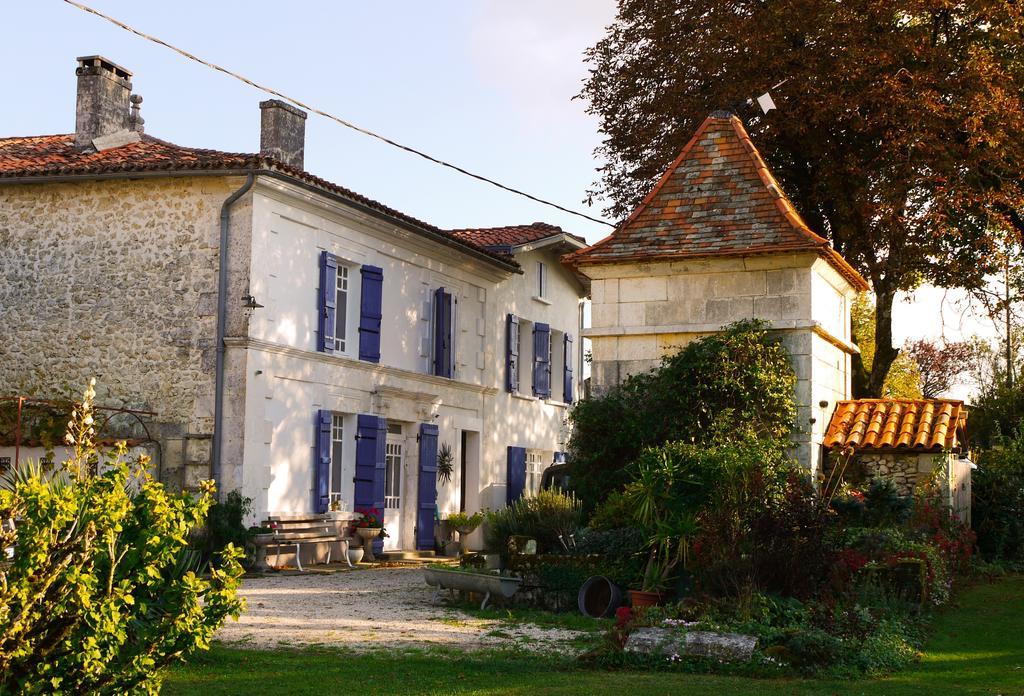 Bed and Breakfast La Lunaire Verteillac Zimmer foto