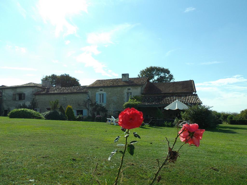 Bed and Breakfast La Lunaire Verteillac Exterior foto