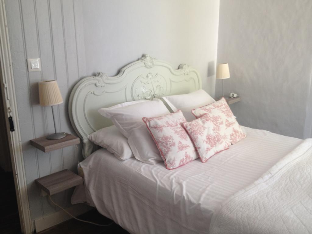 Bed and Breakfast La Lunaire Verteillac Exterior foto